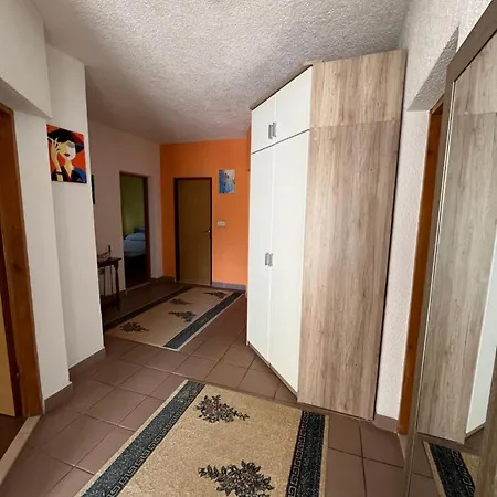 Family House Antonio Apartment Kastel Novi