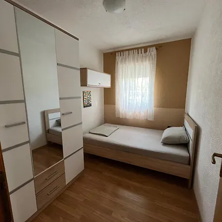 Family House Antonio Apartment *