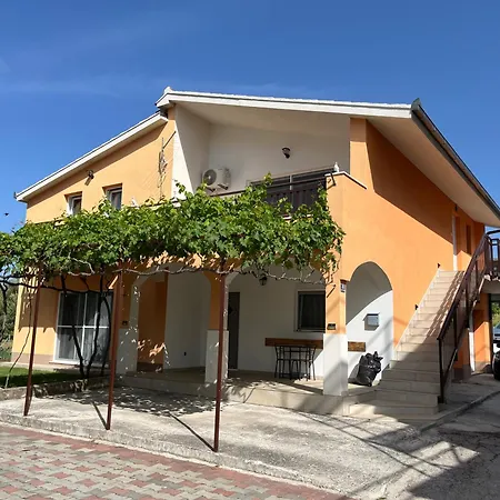 Family House Antonio *