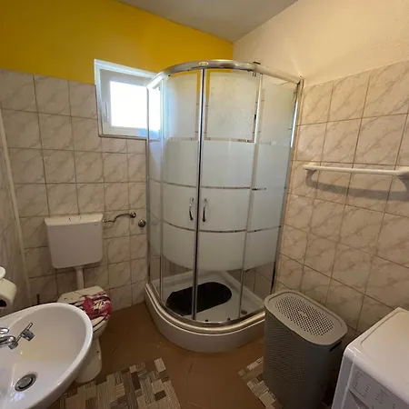 Family House Antonio Apartment